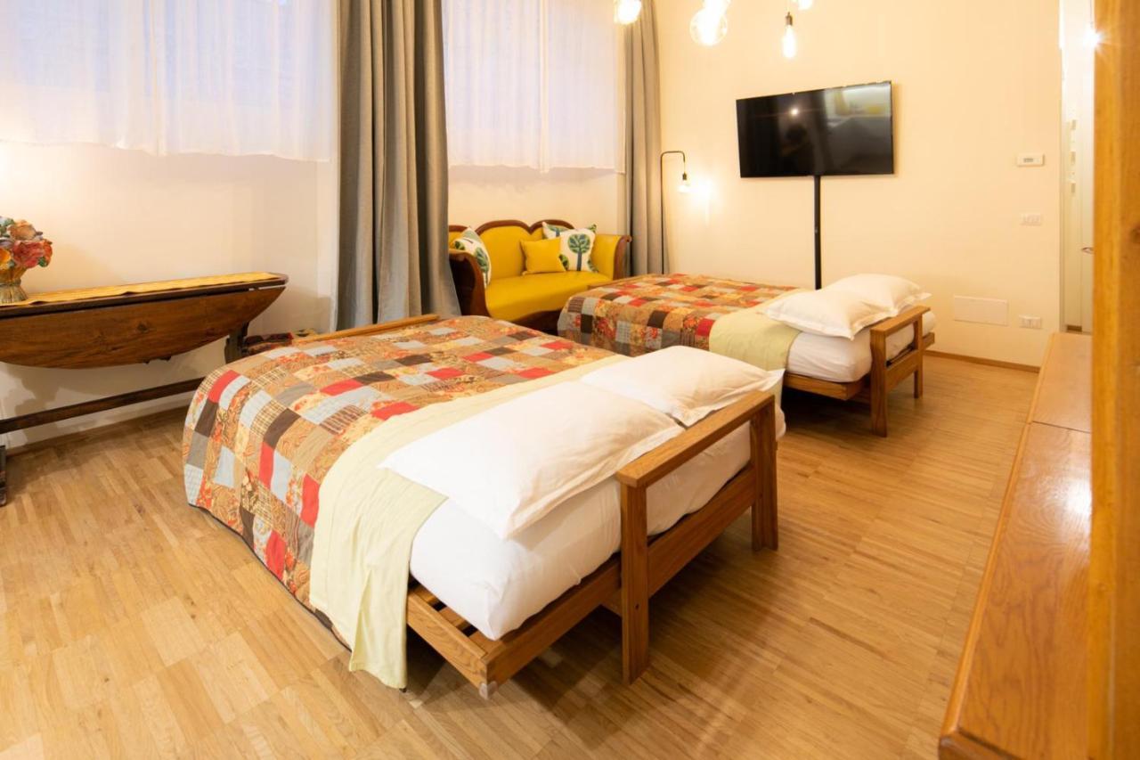 Apartmán La Casa Colorata - Flats In Milan - Bocconi Exteriér fotografie