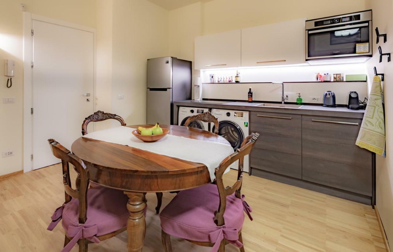 Apartmán La Casa Colorata - Flats In Milan - Bocconi Exteriér fotografie
